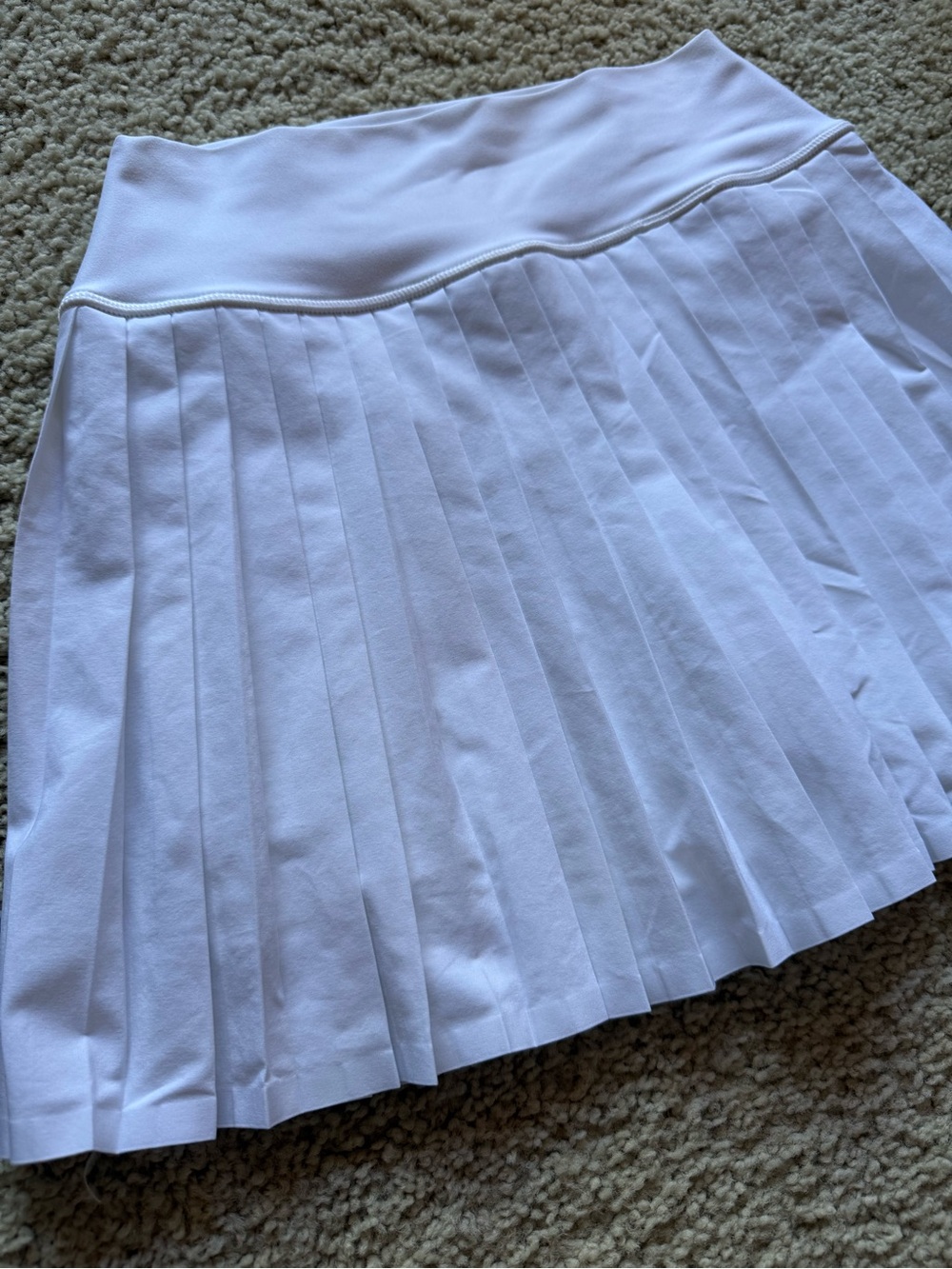 Abercrombie & Fitch White Pleated Mini Skirt